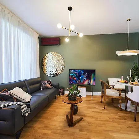 Oliv With Free Parking Apartment *