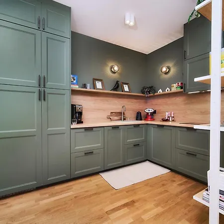 Oliv With Free Parking *