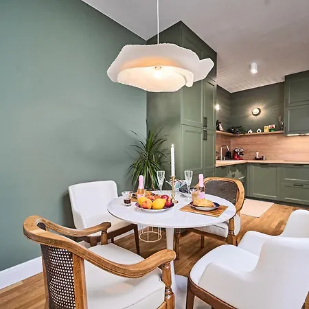 Oliv With Free Parking *