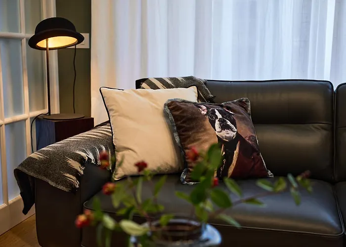 Oliv With Free Parking *