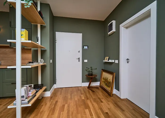 Oliv With Free Parking *