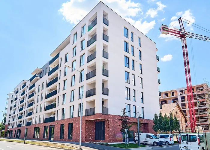 Oliv With Free Parking